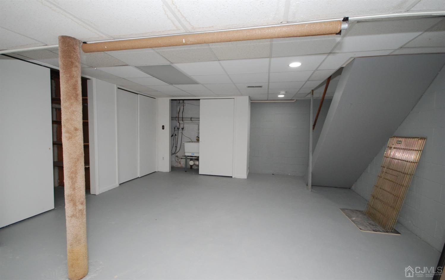 1 Wellington Court Sayreville NJ 08872