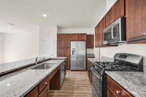 228 Park Lane Dunellen NJ 08812