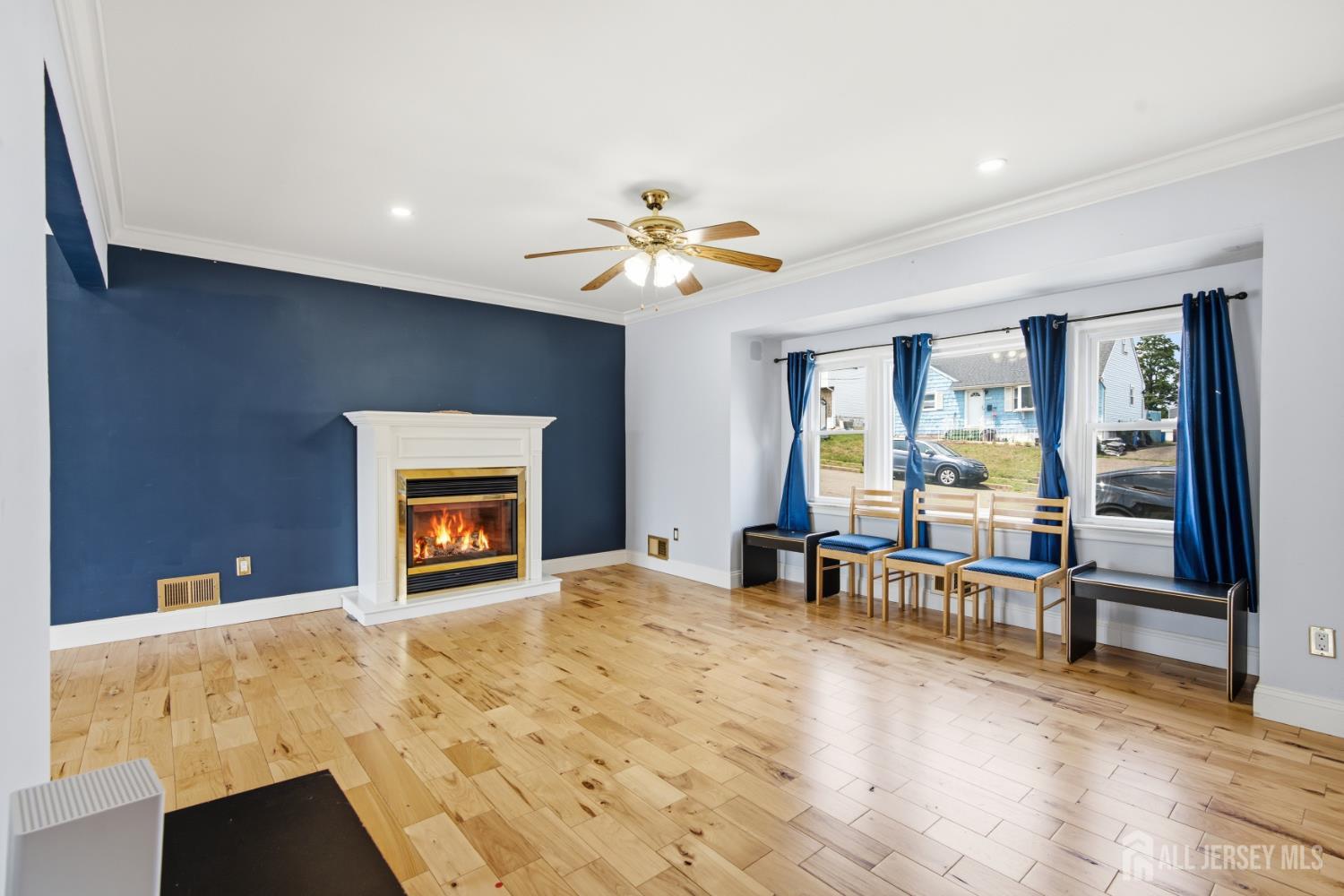 264 E George Place E Iselin NJ 08830
