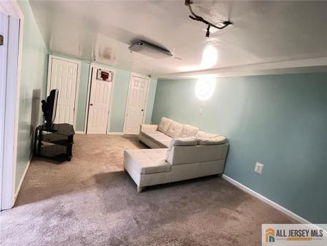 406 Cranbury Road East Brunswick NJ 08816