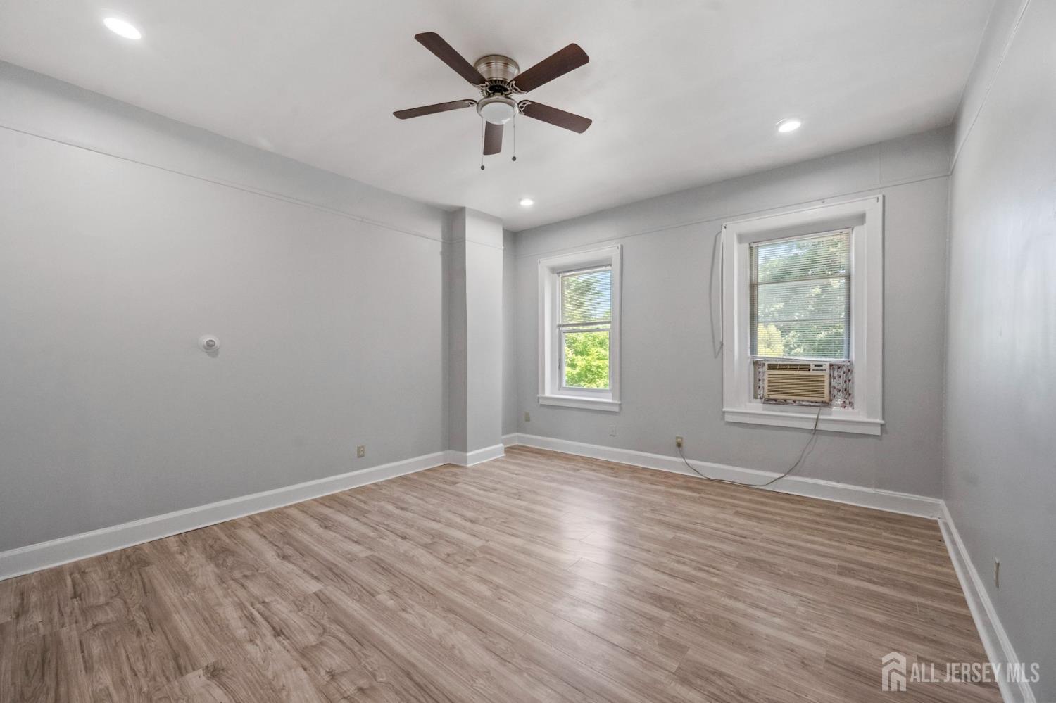 107 Macarthur Avenue Sayreville NJ 08872