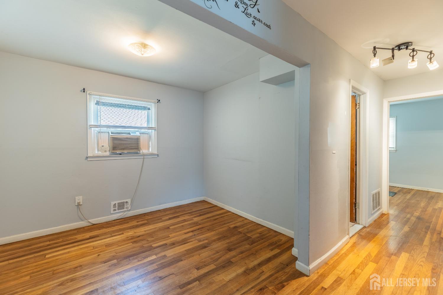 111 Emerson Street Carteret NJ 07008