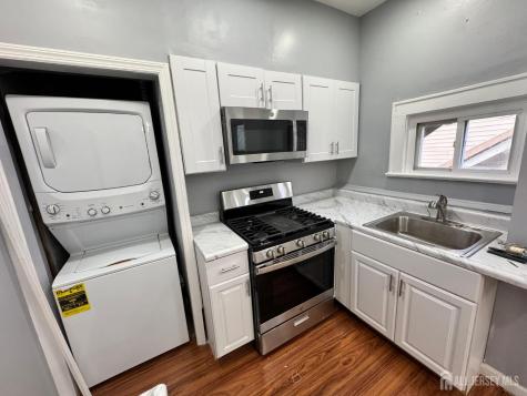 51 Poe Avenue Newark NJ 07106
