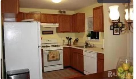 36-B 36 B Henry St Street Franklin Twsp NJ 08873
