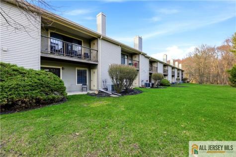 151 Wyndham Place Robbinsville NJ 08691