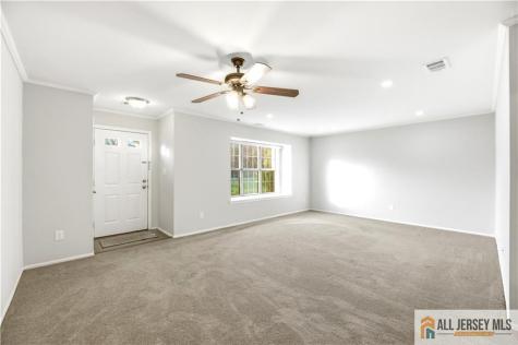 151 Wyndham Place Robbinsville NJ 08691