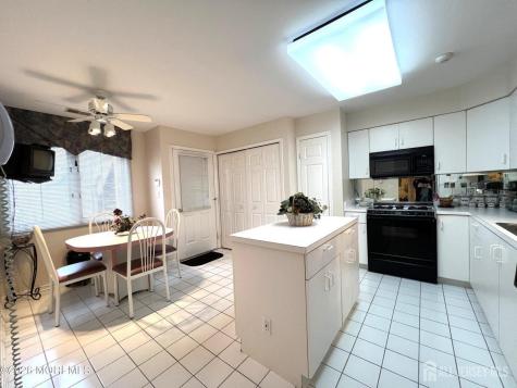 92 Winthrop Road Monroe NJ 08831