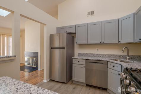29 Amberly Court Franklin NJ 08823
