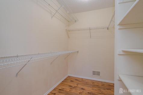 29 Amberly Court Franklin NJ 08823