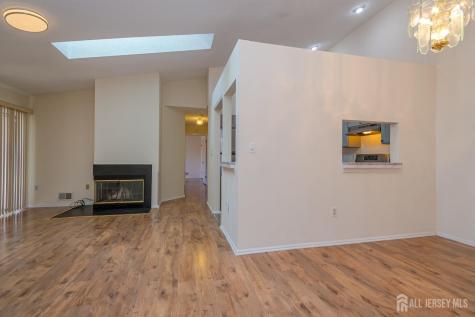 29 Amberly Court Franklin NJ 08823