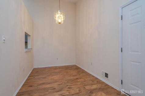 29 Amberly Court Franklin NJ 08823