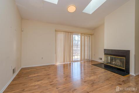 29 Amberly Court Franklin NJ 08823