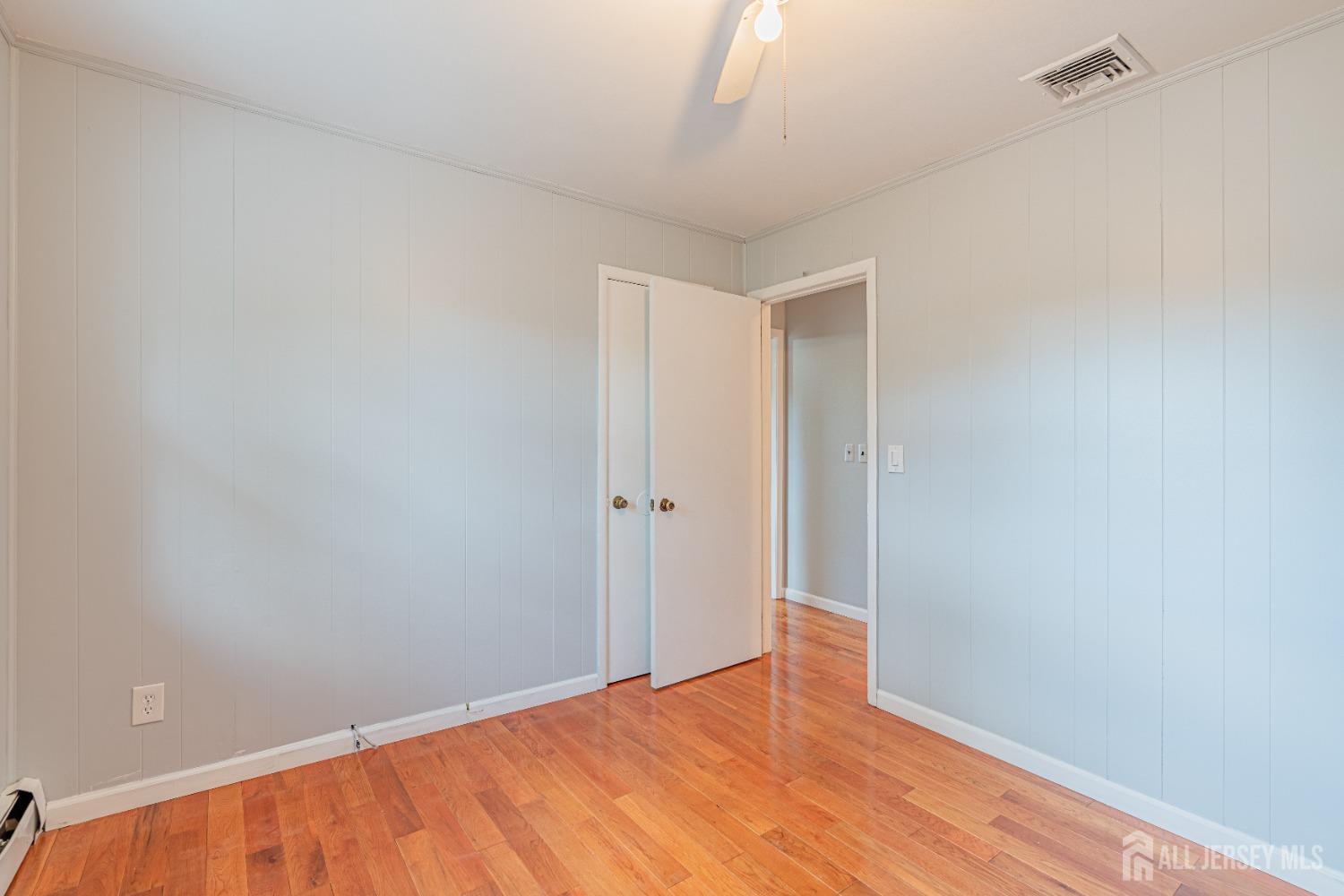 927 Wood Avenue Edison NJ 08820