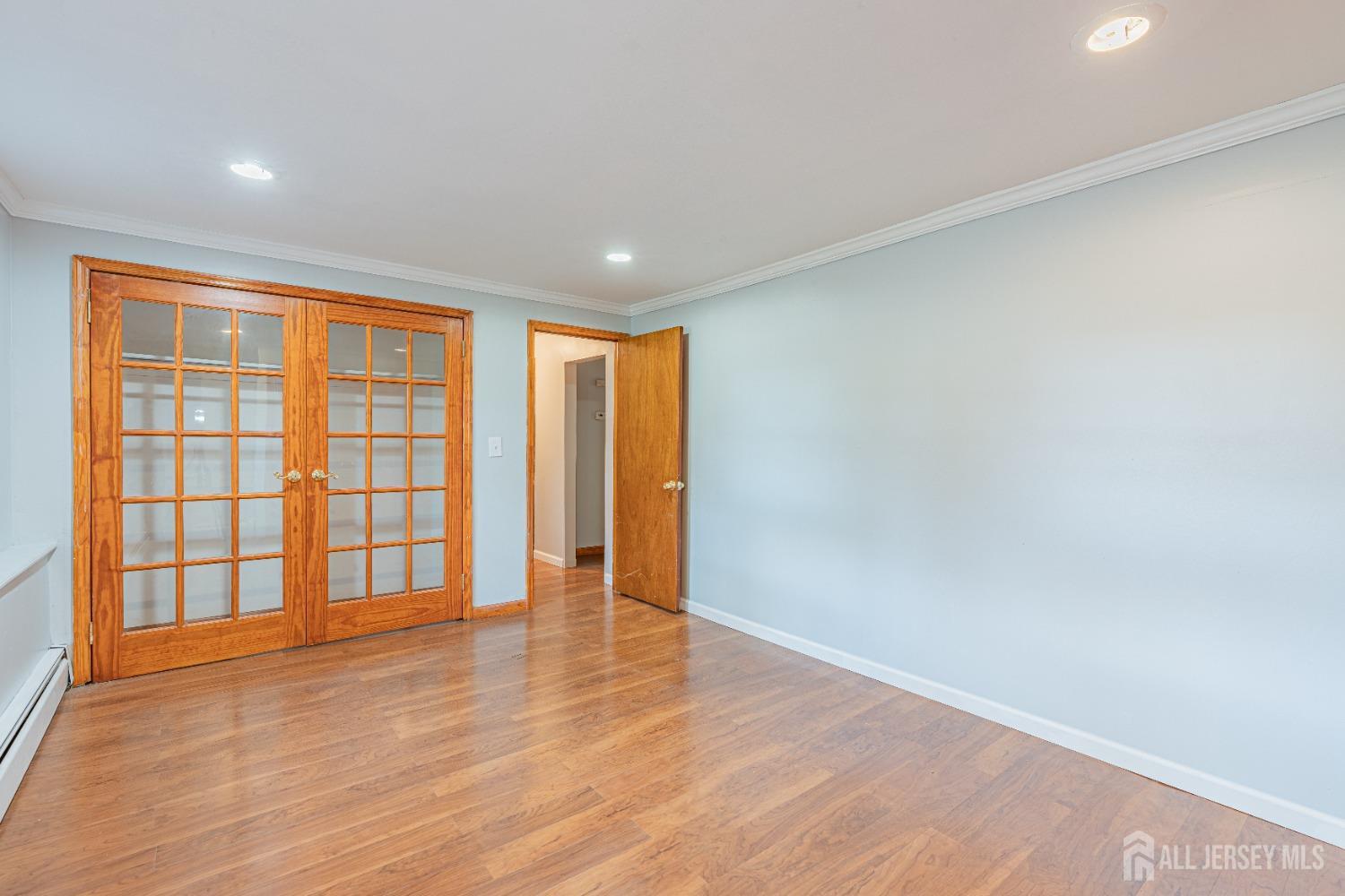 927 Wood Avenue Edison NJ 08820