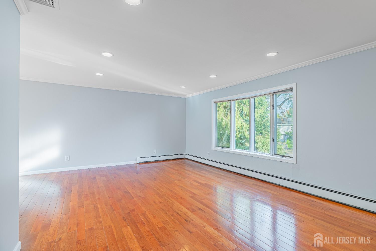 927 Wood Avenue Edison NJ 08820