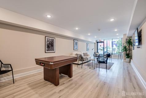 21 Station Place Metuchen NJ 08840