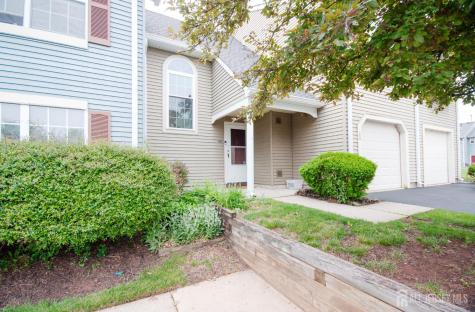 294 Michael J Smith Court Franklin Twsp NJ 08873