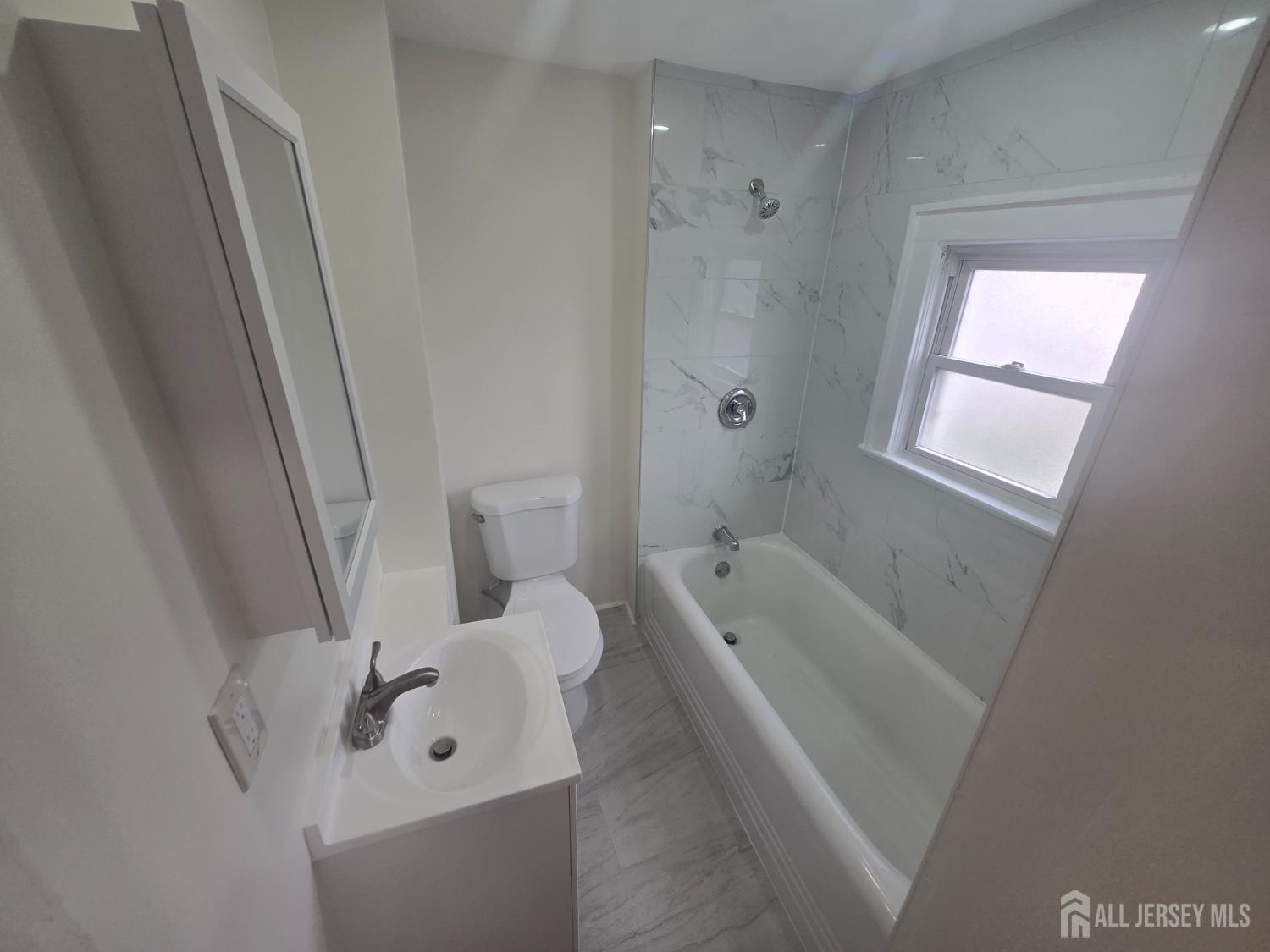 10 N 6th Avenue N Manville NJ 08835