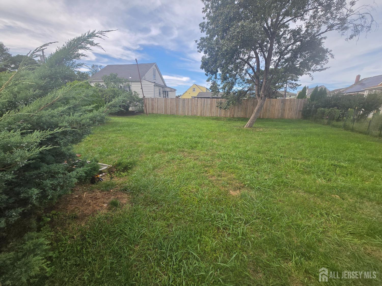 10 N 6th Avenue N Manville NJ 08835