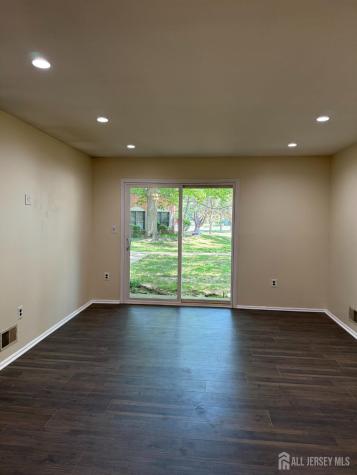 11 Crabapple Lane Franklin Twsp NJ 08823
