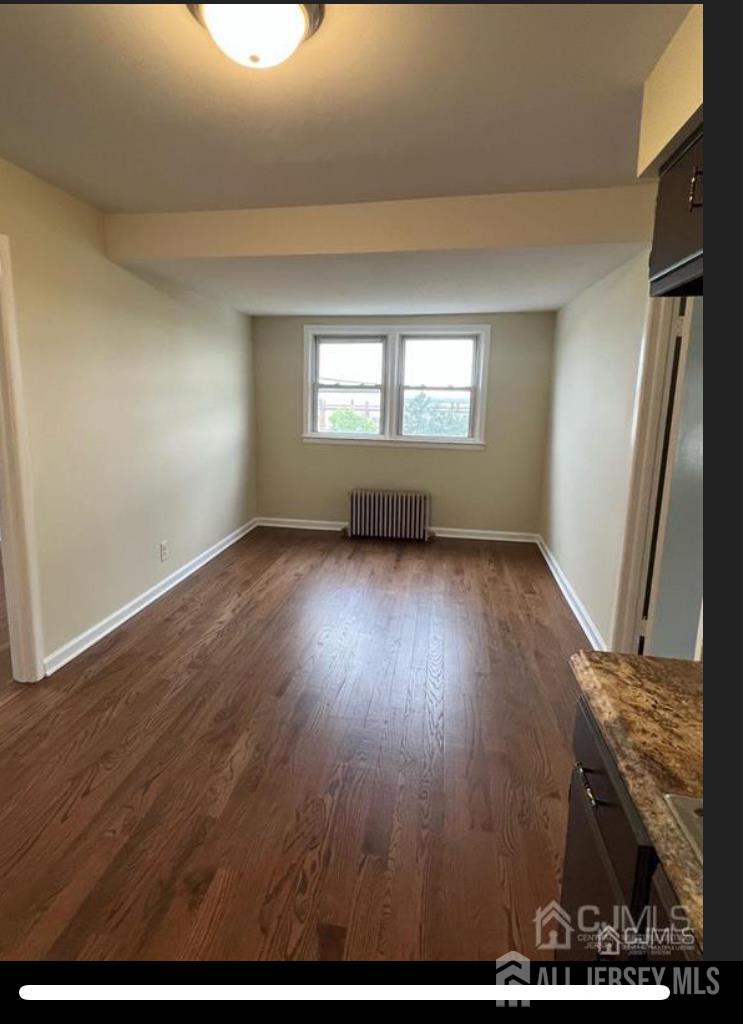 1061 King Georges Post Road Edison NJ 08837
