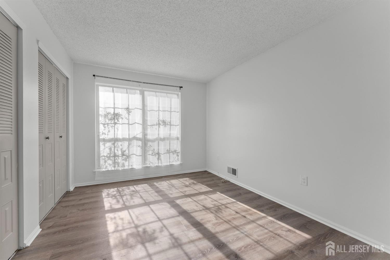 85 Caitlin Court Franklin NJ 08823