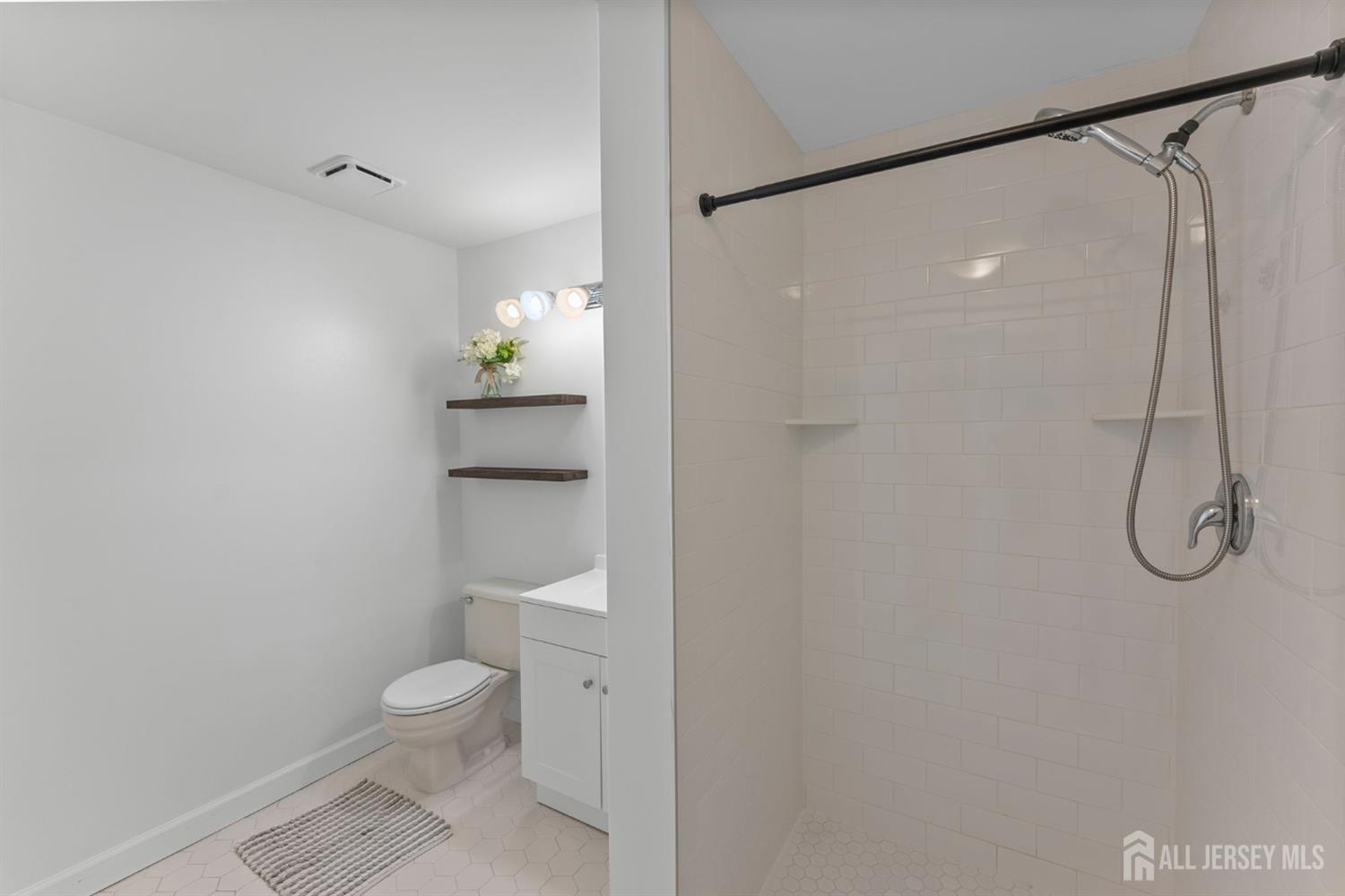 85 Caitlin Court Franklin NJ 08823