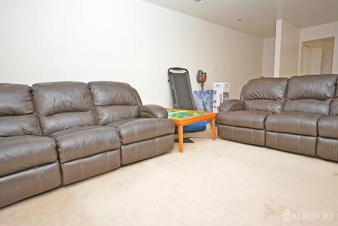80 Oswestry Way Franklin Twsp NJ 08873