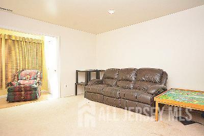 80 Oswestry Way Franklin Twsp NJ 08873