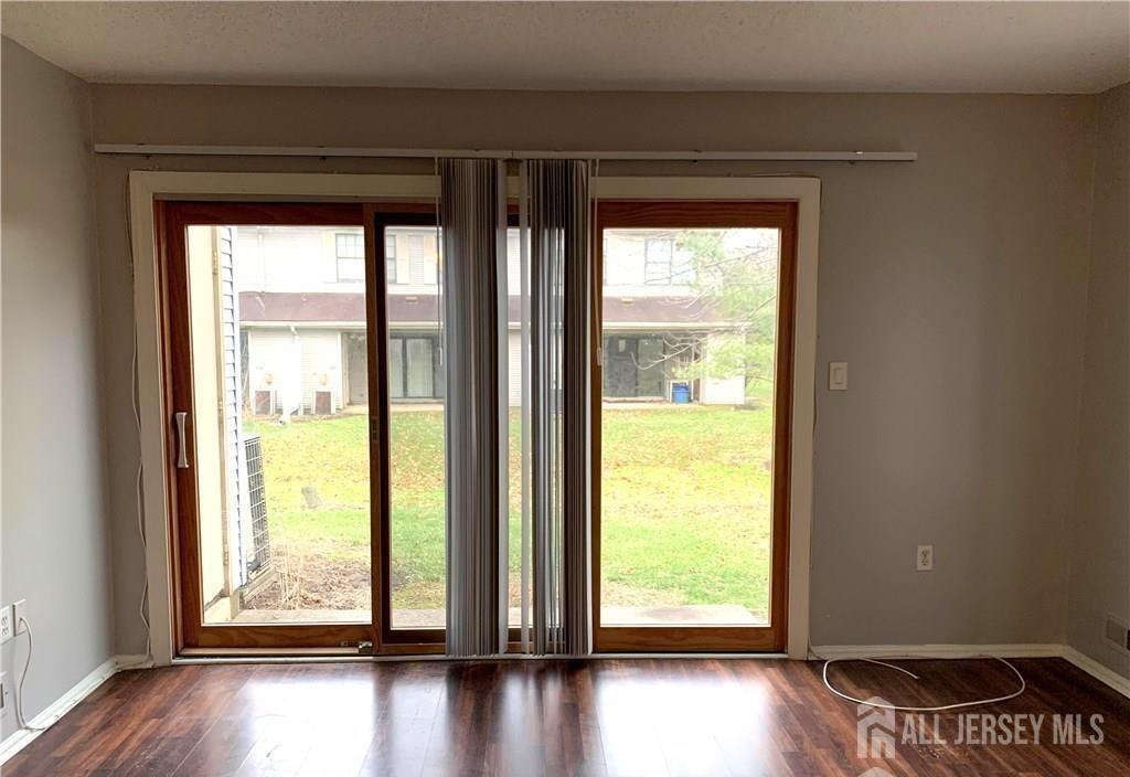536 Manchester Court Piscataway NJ 08854