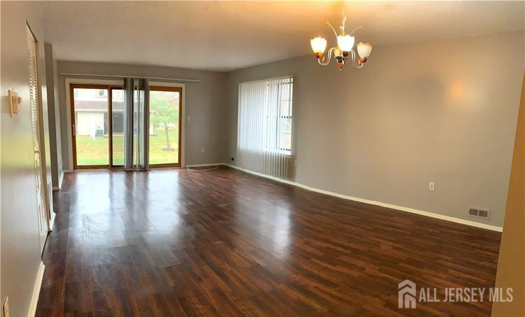 536 Manchester Court Piscataway NJ 08854