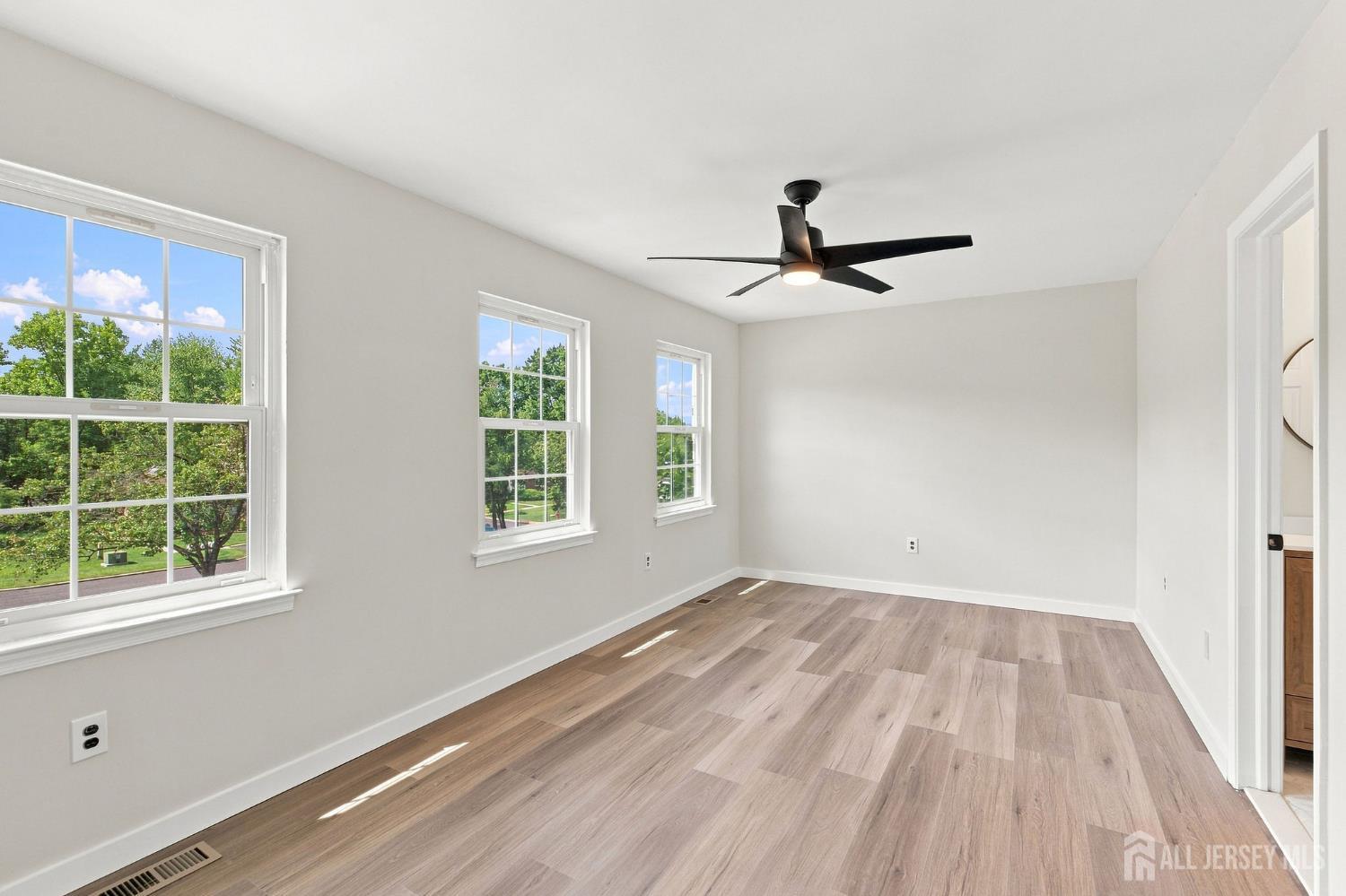 106 Wilshire Court Old Bridge NJ 08857