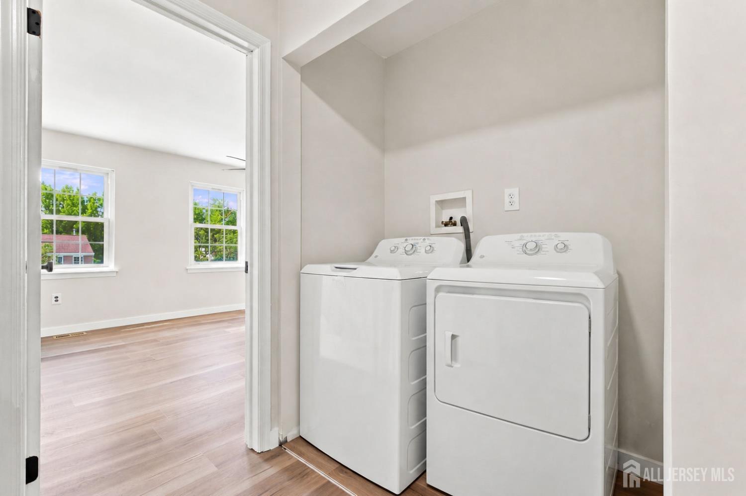 106 Wilshire Court Old Bridge NJ 08857