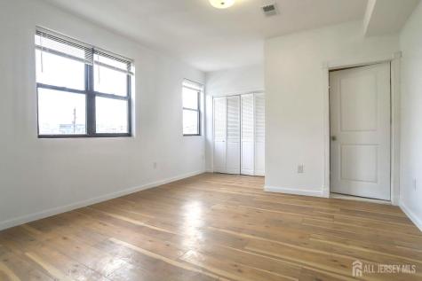 9017 Riverside Place North Bergen NJ 0747