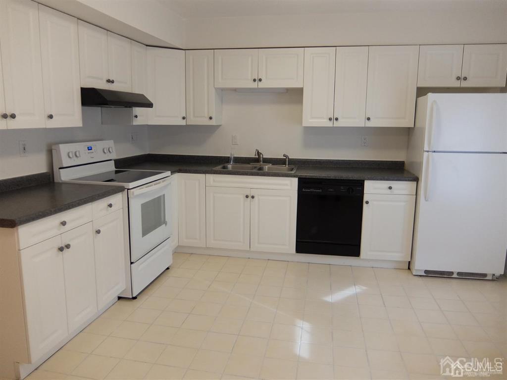 35 Sayre Drive Plainsboro NJ 08540