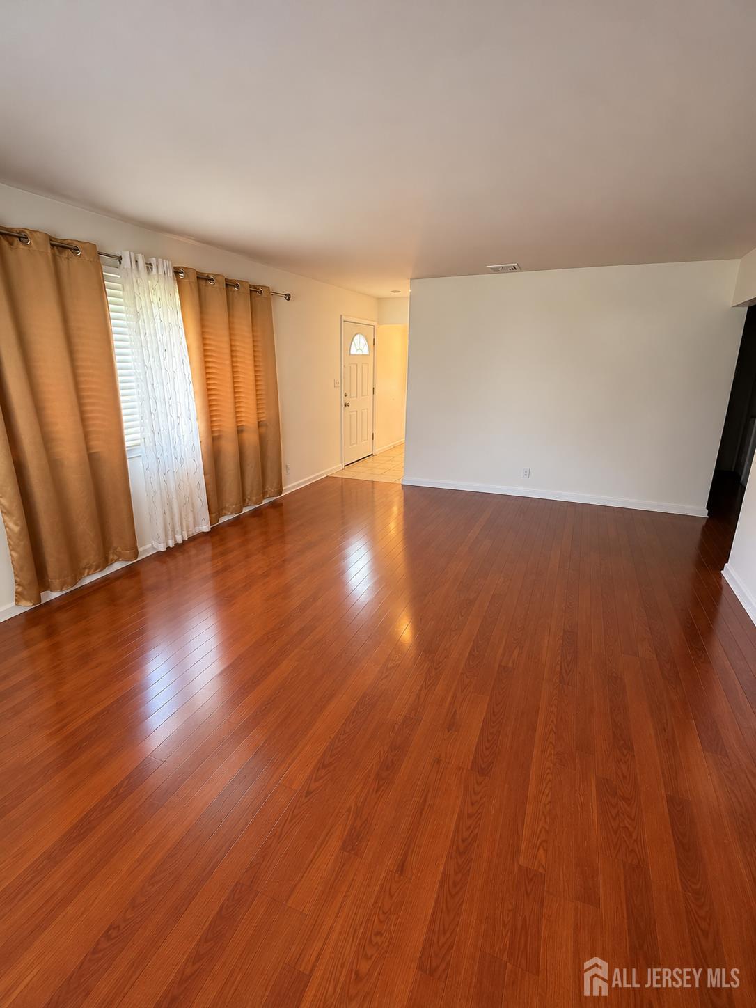 10 Comstock Road Edison NJ 08817