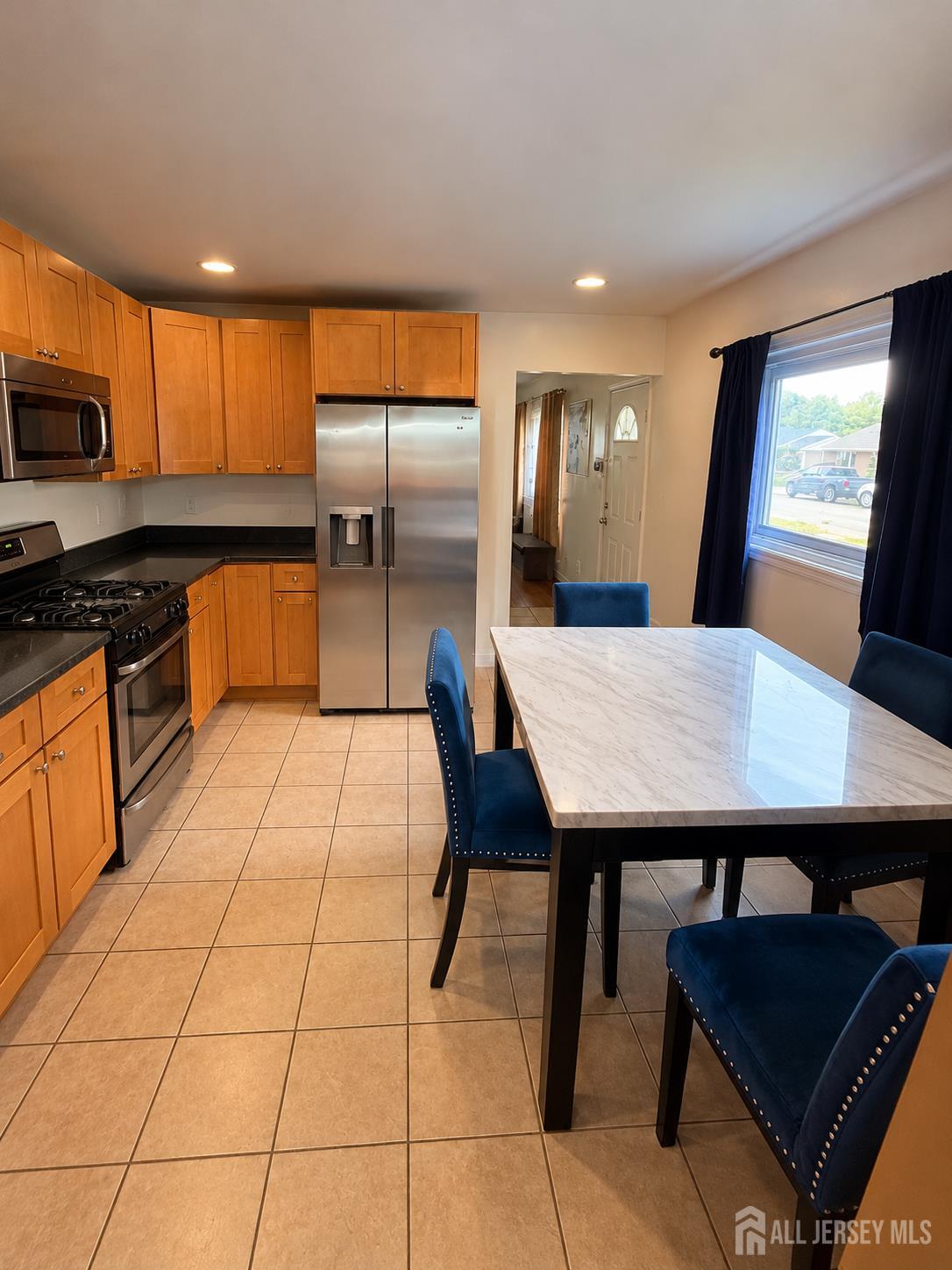 10 Comstock Road Edison NJ 08817
