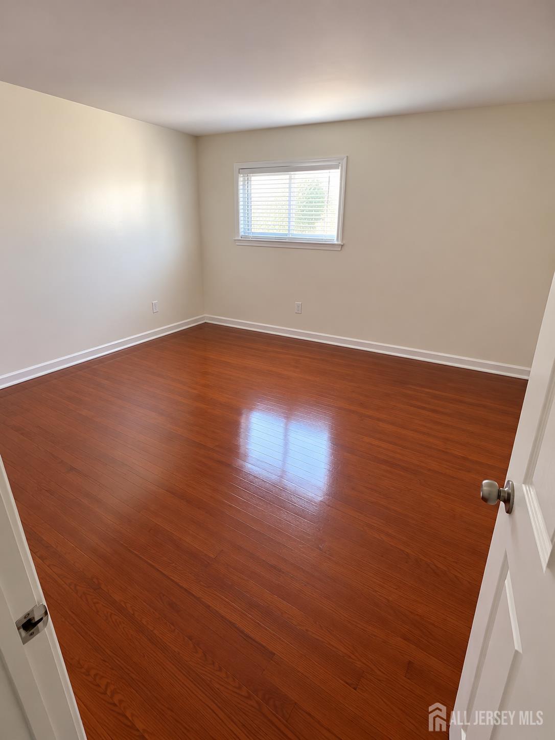 10 Comstock Road Edison NJ 08817