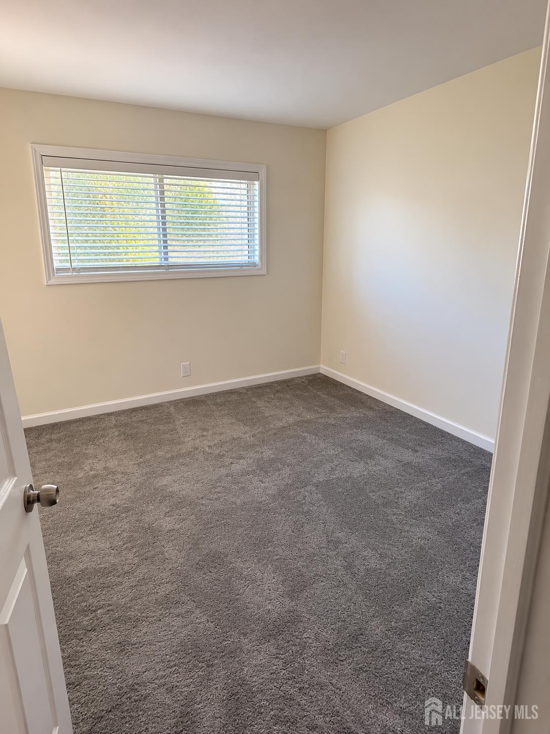 10 Comstock Road Edison NJ 08817