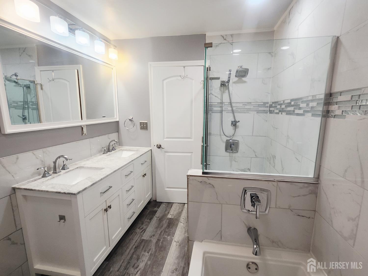 533 3rd Avenue North Brunswick NJ 08902