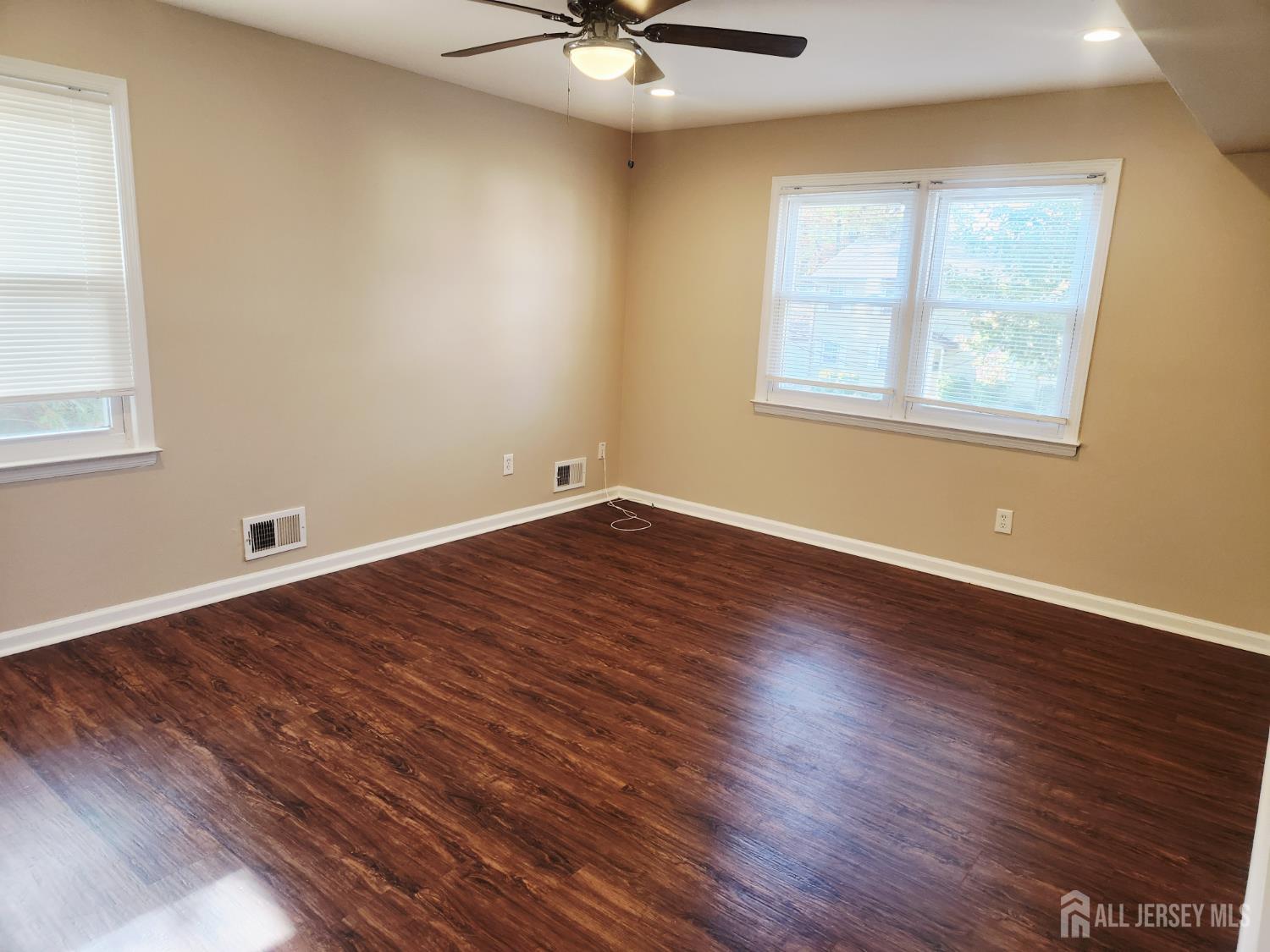 533 3rd Avenue North Brunswick NJ 08902