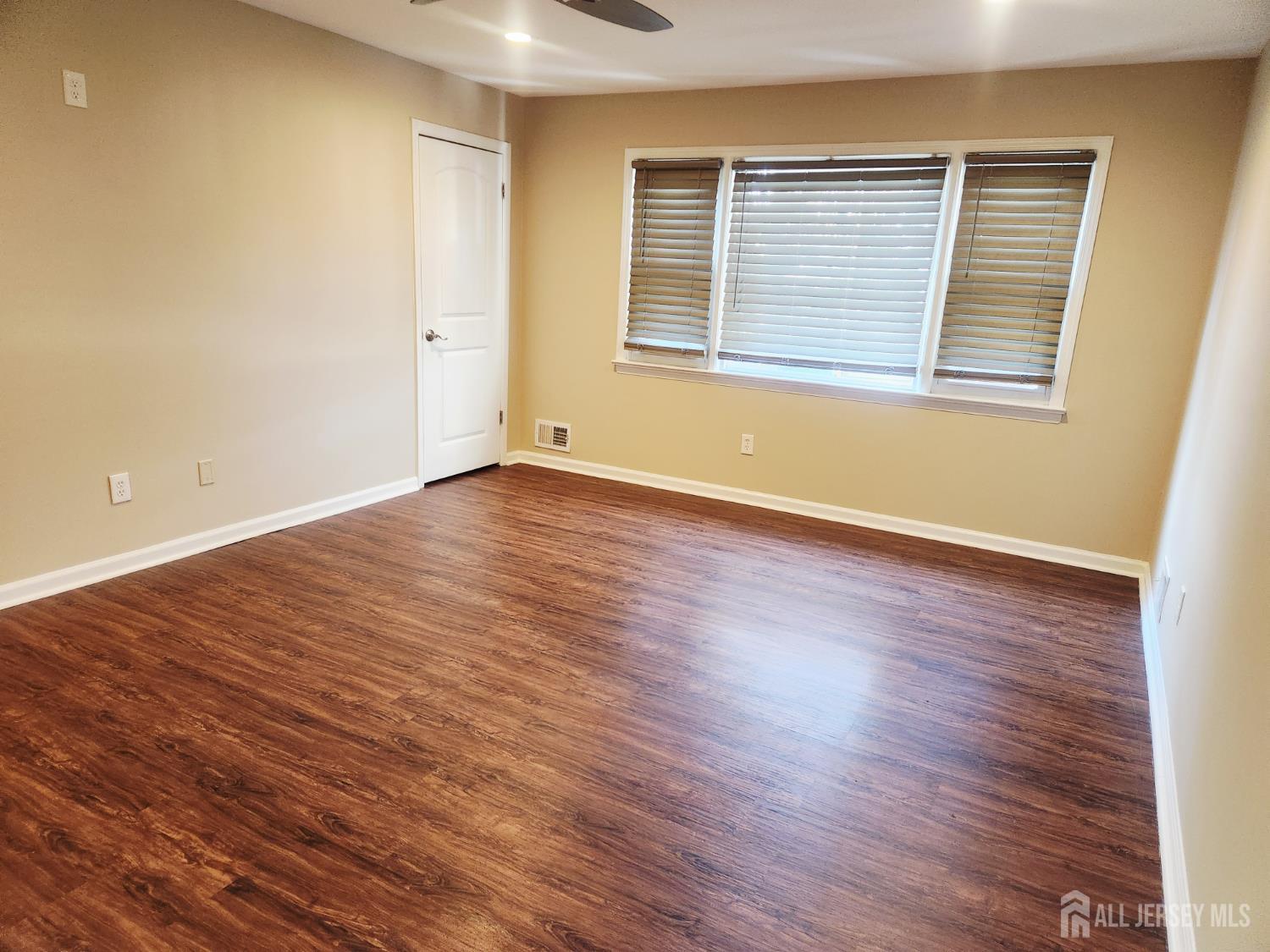 533 3rd Avenue North Brunswick NJ 08902