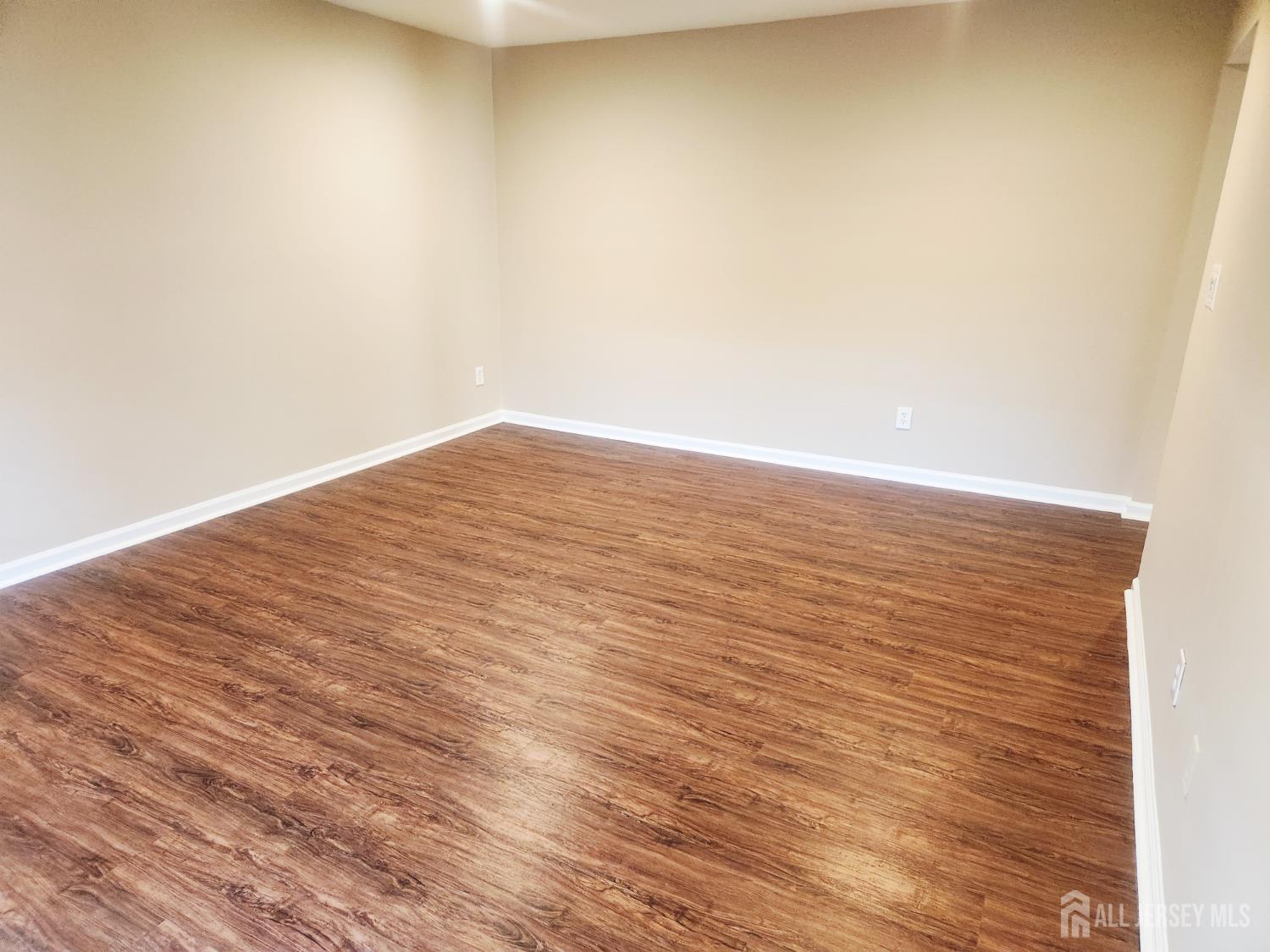 533 3rd Avenue North Brunswick NJ 08902