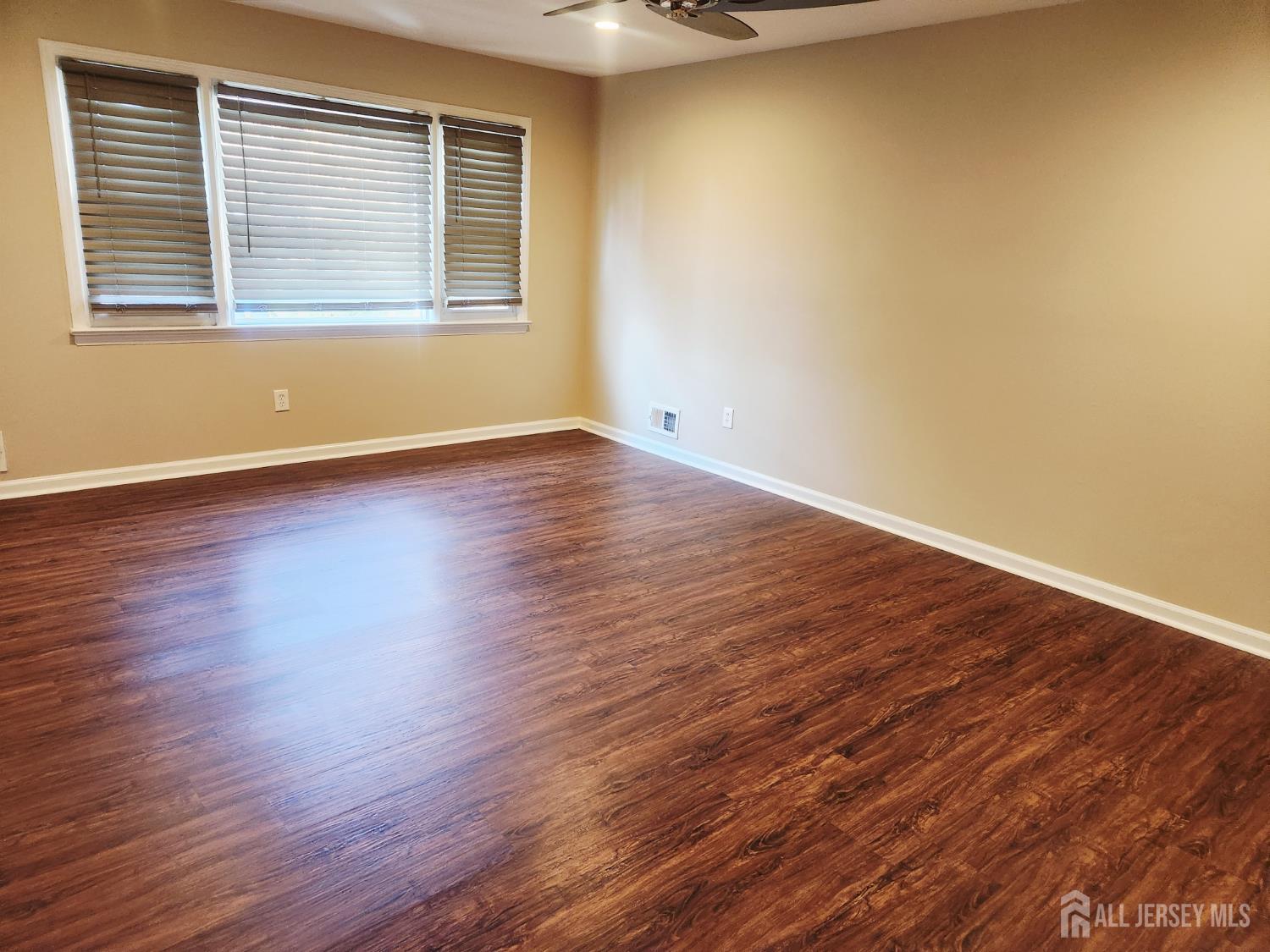 533 3rd Avenue North Brunswick NJ 08902