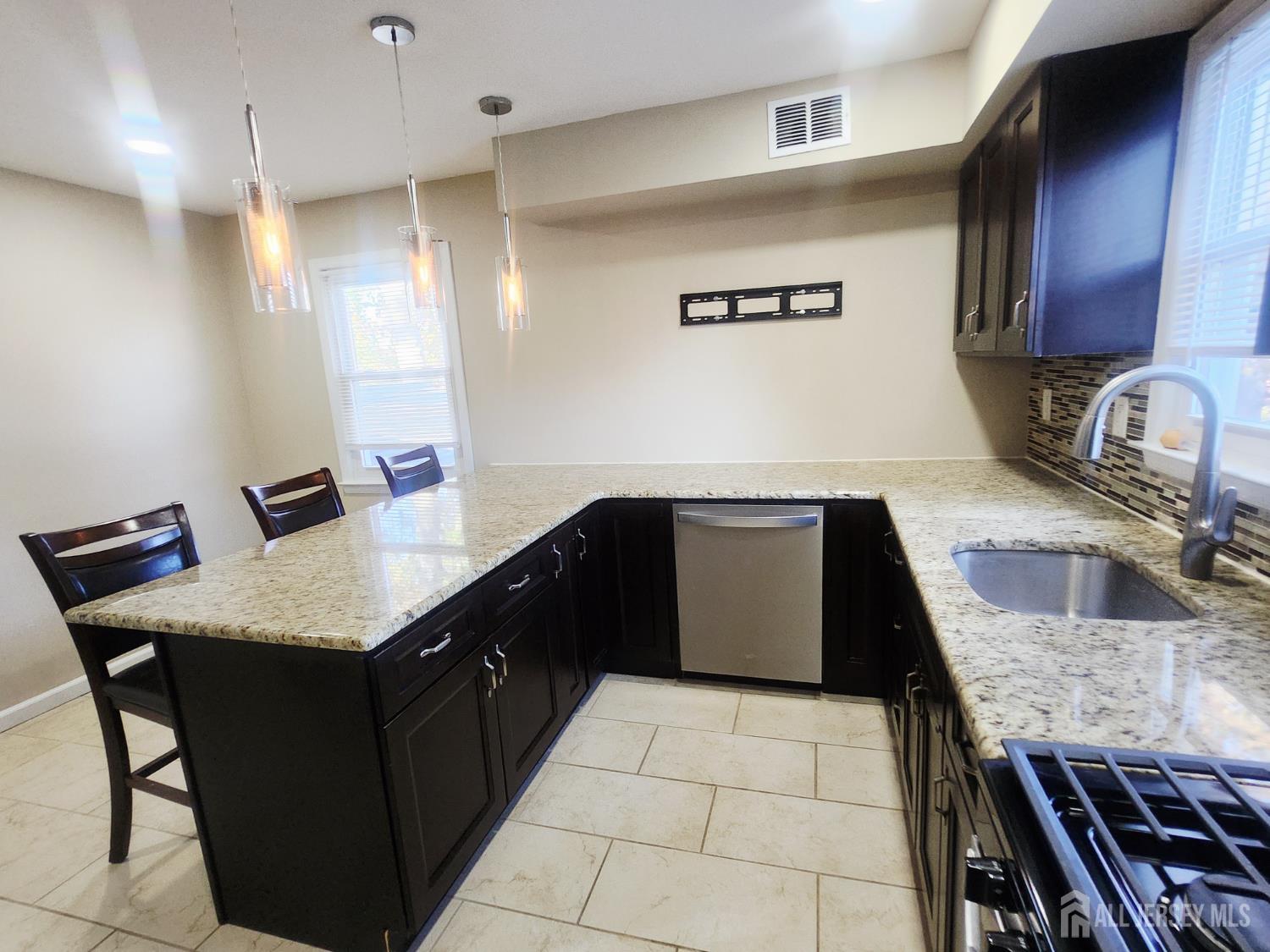 533 3rd Avenue North Brunswick NJ 08902