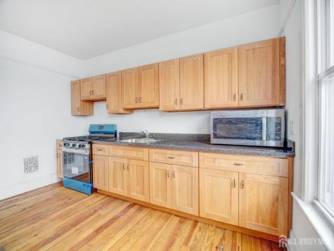 444 N Broad Street Elizabeth NJ 07208