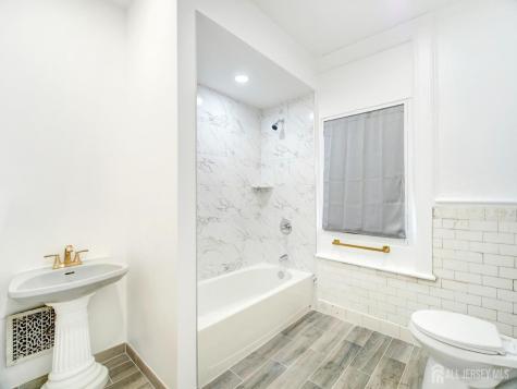 444 N Broad Street Elizabeth NJ 07208
