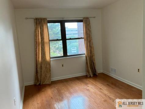144 Beverly Hill Terrace Woodbridge Proper NJ 07095
