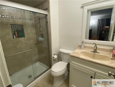 144 Beverly Hill Terrace Woodbridge Proper NJ 07095