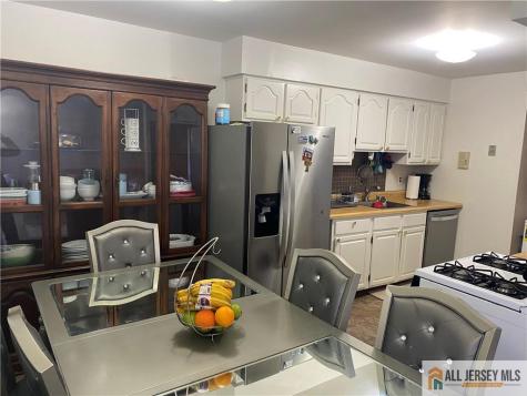 144 Beverly Hill Terrace Woodbridge Proper NJ 07095